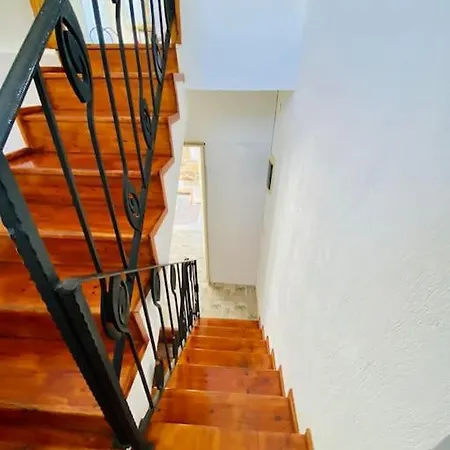 Hotel Deniz Manzarali Tripleks Tas *