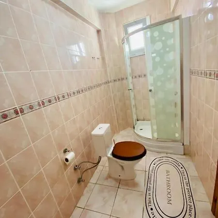 Deniz Manzarali Tripleks Tas Hotel *